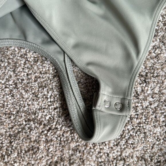 Express Body Contour High Compression Tube Top Thong Bodysuit | Small | Green - Picture 6 of 8